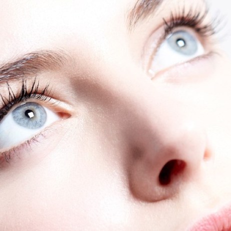 Les yeux pleins d'éclats